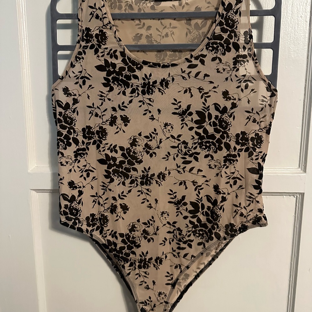 Elegant Floral Black and Tan Bodysuit